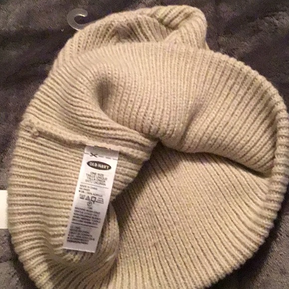 OLD NAVY UNISEX BEANIE 🆕🆕🆕 WITH TAG OATMEAL & NAVY - Picture 3 of 4
